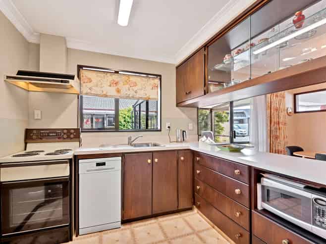 2/30 Strickland Street, Somerfield