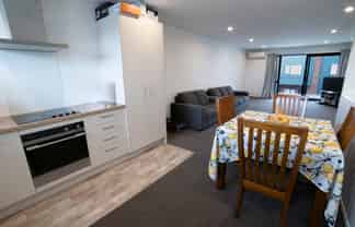 Unit 4/5 Dyer Street, Whitiora