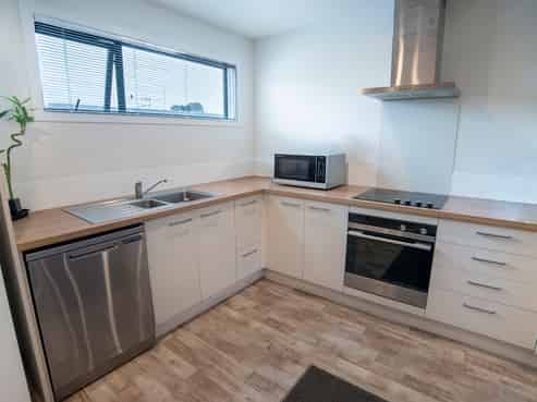 Unit 4/5 Dyer Street, Whitiora