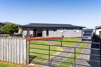 15 Wilson Road, Opunake