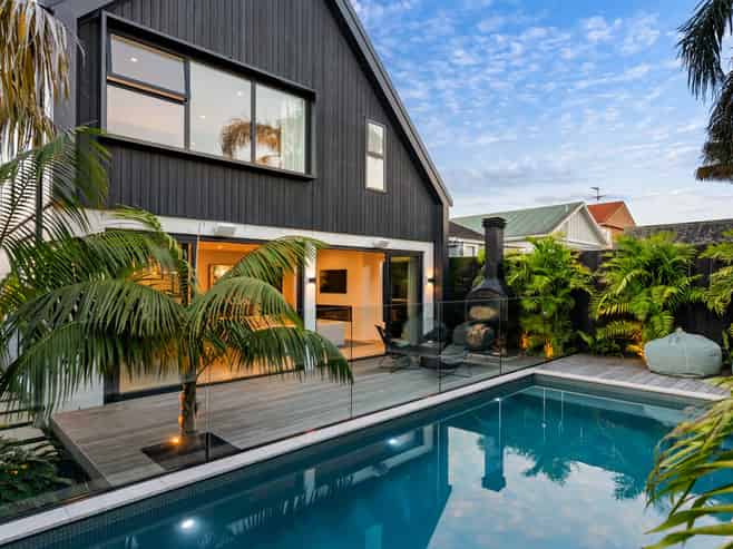 8 Lemington Road, Westmere