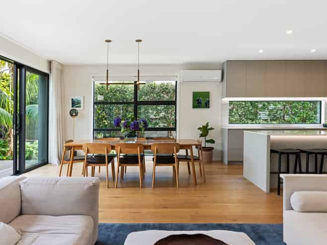 8 Lemington Road, Westmere