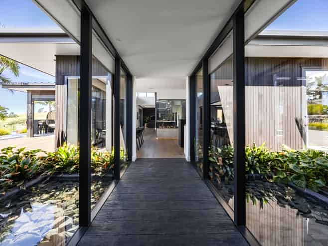 55 Hull Road, Waitoki