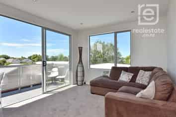 8/318 Barbadoes Street, Christchurch Central