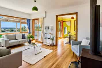 10 Carleton Terrace, TAWA