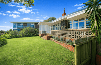829 Te Atatu Rd, Te Atatu Peninsula
