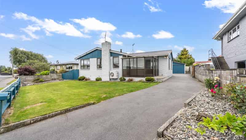 52 Edinburgh Crescent, Waikiwi