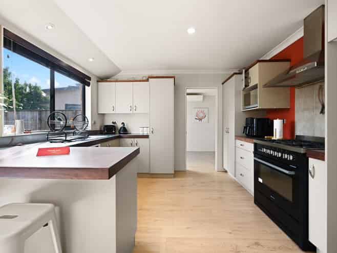 4 Azure Place, Huntington