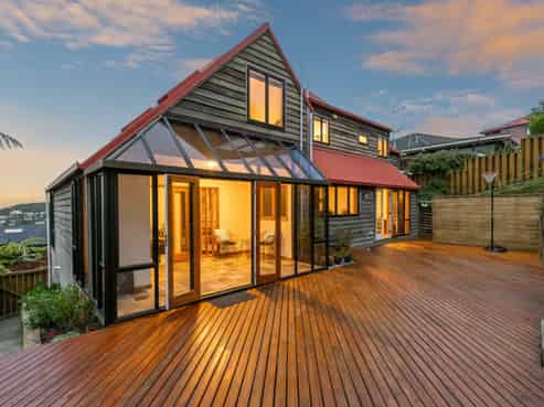 20 Satara Crescent, Khandallah