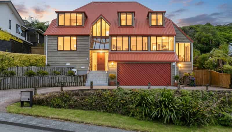 20 Satara Crescent, Khandallah