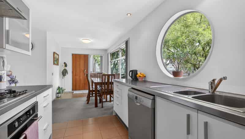 6C/10 Park Avenue, Epuni