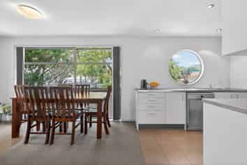 6C/10 Park Avenue, Epuni