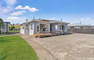 210 Whitby Road, Wakefield