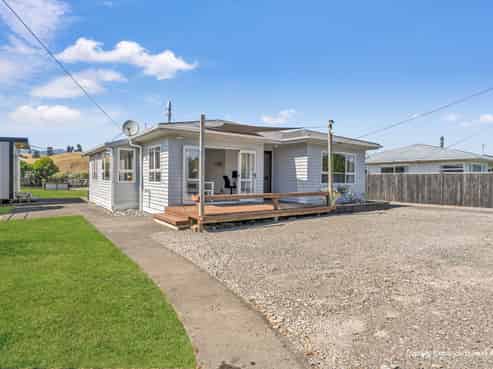 210 Whitby Road, Wakefield