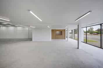 Check this Showroom Out!