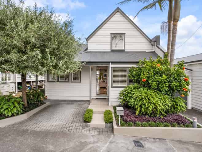 28 O'Neill Street, Ponsonby