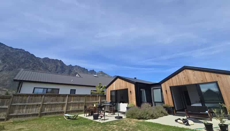 16 Barn Road, Jacks Point