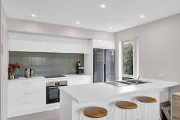 1 Keeper Close, Woodend