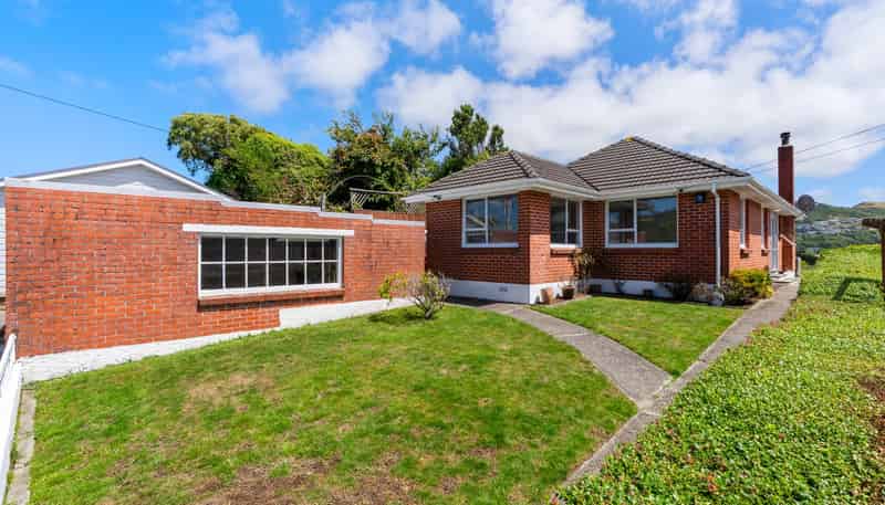 48 Tarawera Road, Johnsonville