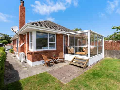 48 Tarawera Road, Johnsonville