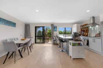 14a James Foley Ave, Pirimai