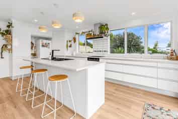 1092 State Highway 30, Awakeri