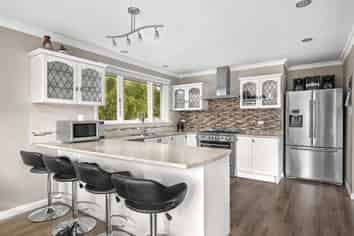 107 Branxholm Street, Roxburgh