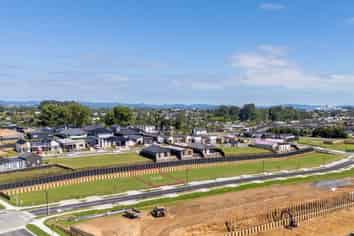 Lot 211 Oculus Terrace, Glenview