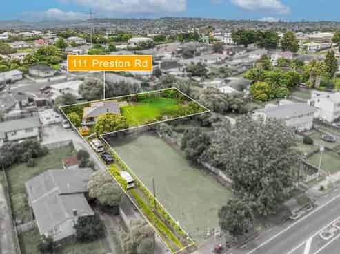 111 Preston Road, Otara