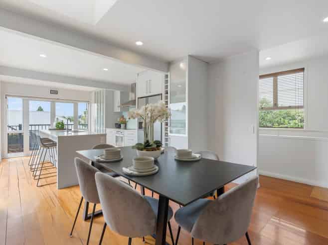 101 Huia Road, Point Chevalier