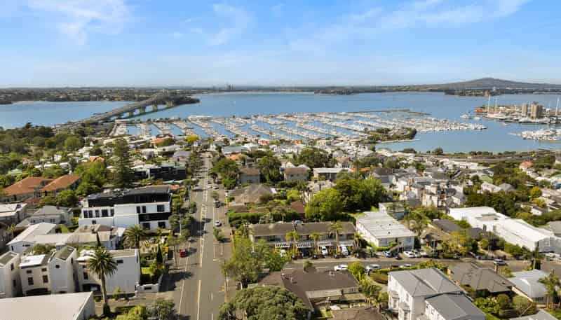 8/20 Shelly Beach Road, Ponsonby