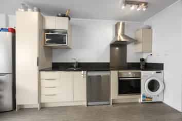 8/20 Shelly Beach Road, Ponsonby