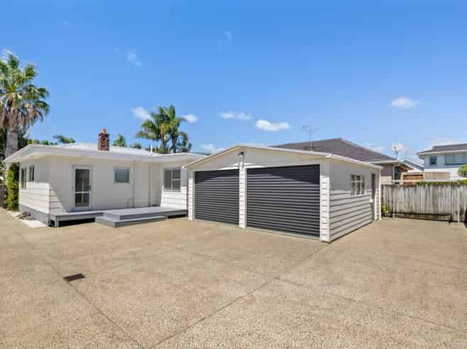 1/59 Hattaway Avenue, Bucklands Beach
