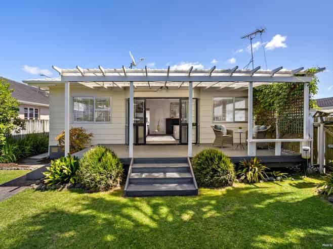 1/59 Hattaway Avenue, Bucklands Beach