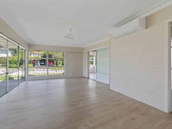 5 Murvale Drive, Bucklands Beach