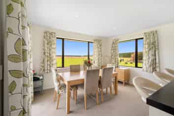 24 Whitcombe place, Darfield