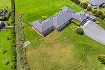 24 Whitcombe place, Darfield