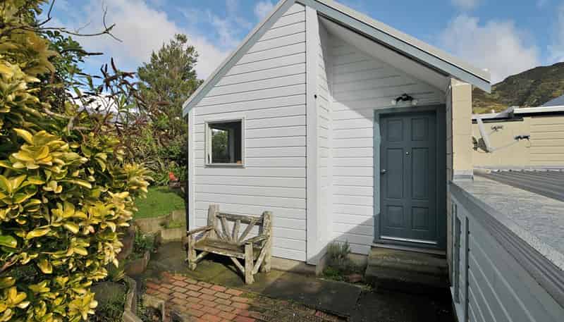 B/16 Ngarimu Grove, Ngaio