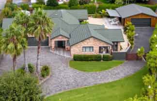 65 Sunny Crescent, Huapai