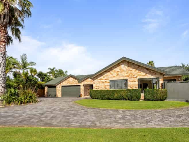 65 Sunny Crescent, Huapai