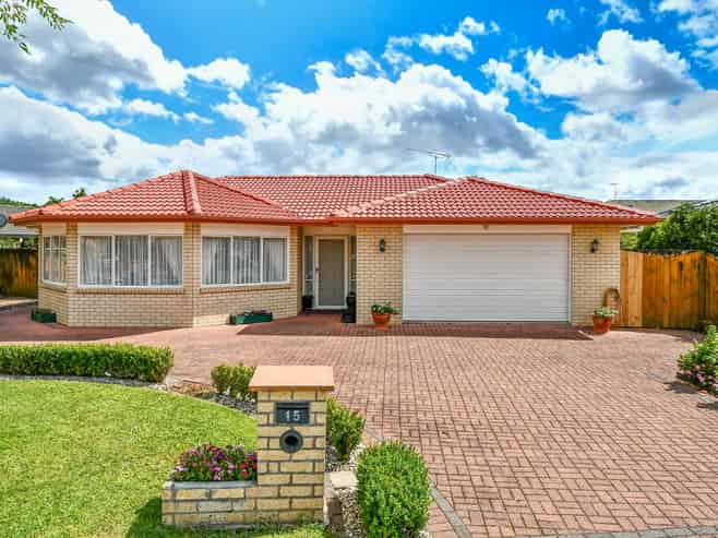 15 Trossach Place, Wattle Downs