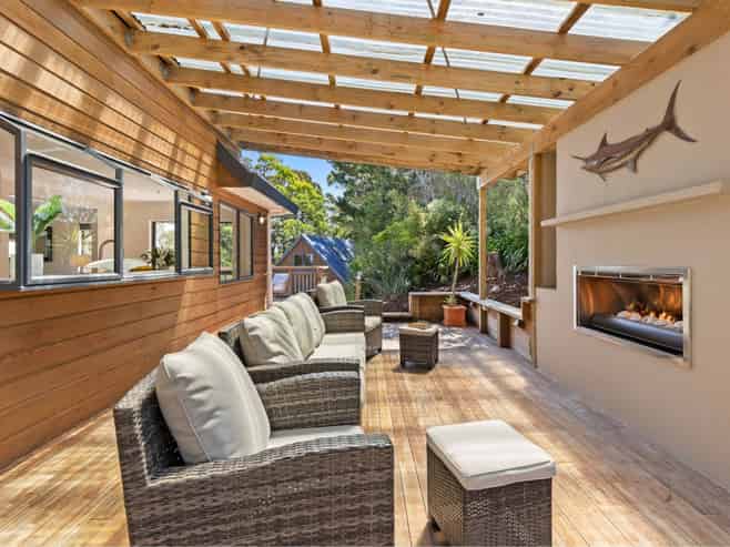 150 Wade River Road, Whangaparaoa