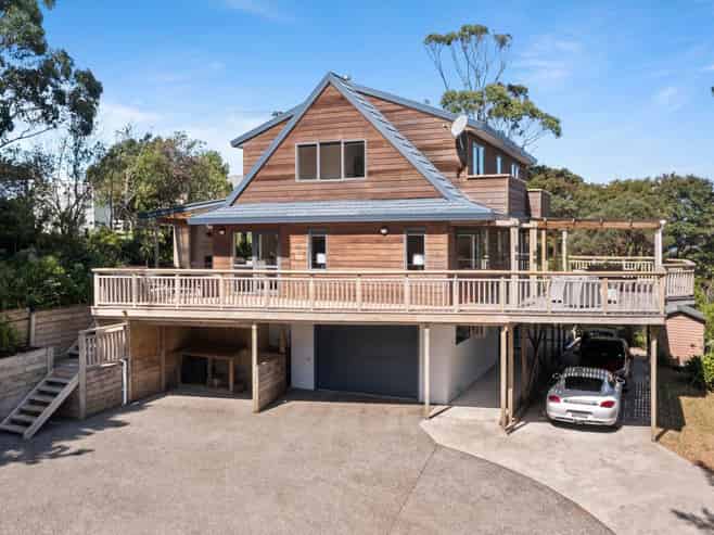150 Wade River Road, Whangaparaoa
