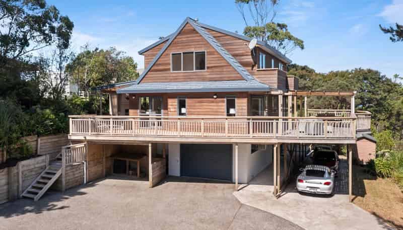 150 Wade River Road, Whangaparaoa