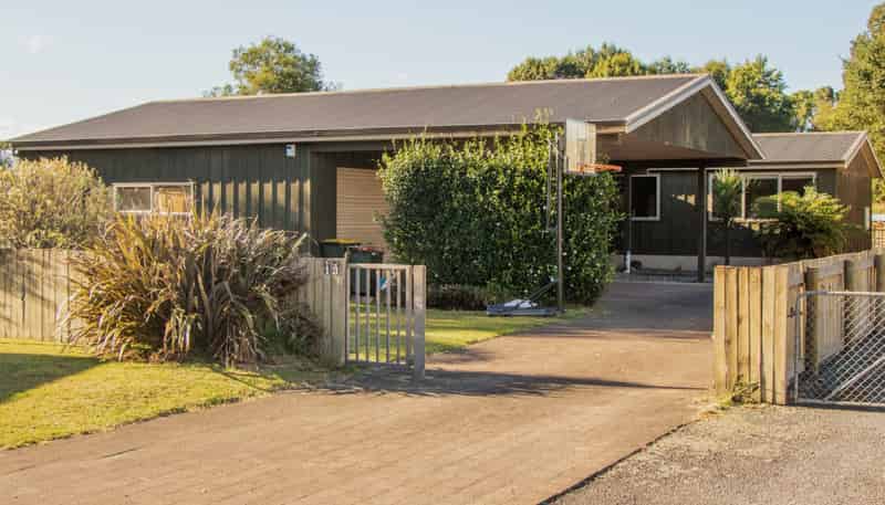 13 Earle Road, Broadlands