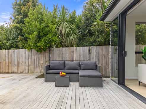 27A La Perouse Street, Botany Downs