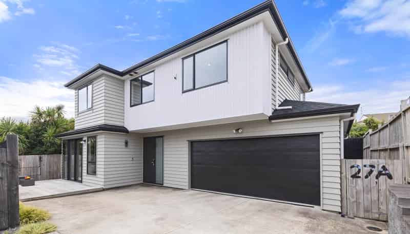 27A La Perouse Street, Botany Downs