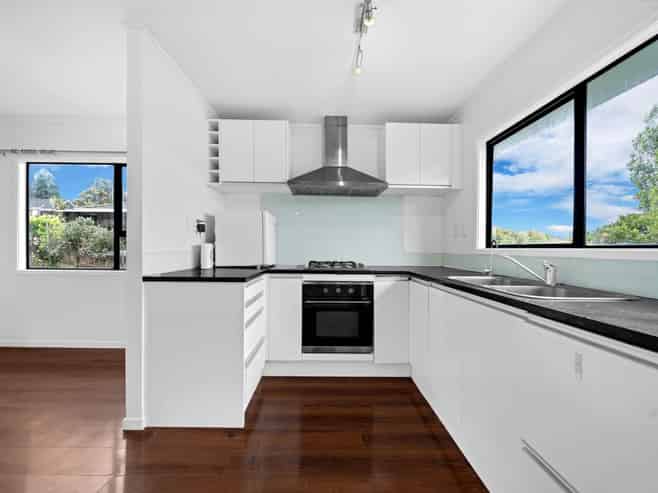 26 Lambrown Drive, Totara Vale