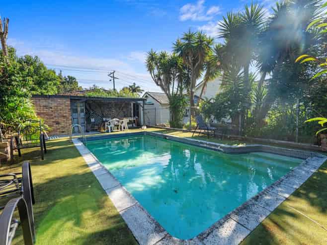 188 & 188A Gillies Avenue, Epsom