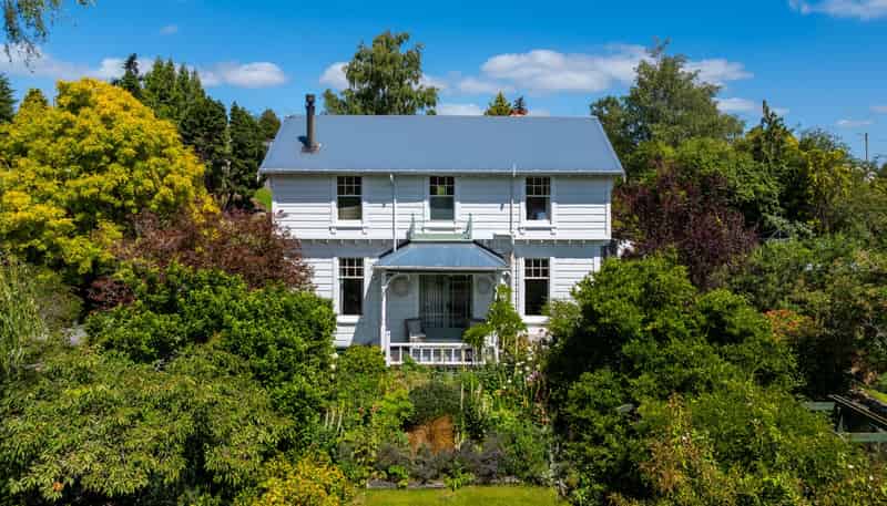 8 and 8A Harrington Place, Lawrence